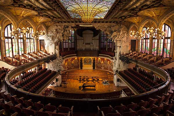 Cinco Chirrido Cumplido Palau de la Música Catalana Barcelona - Tickets & Tours